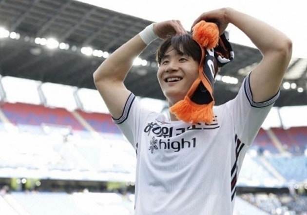 Trung vệ Shin Min-ha đang là trụ cột quan trọng của U23 Hàn Quốc và CLB Gangwon.