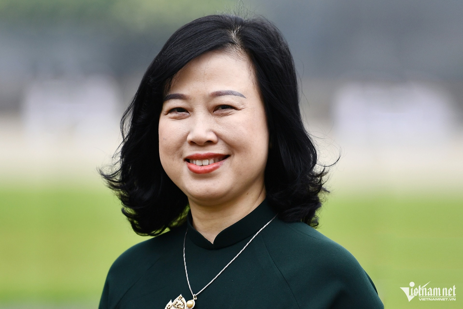 https://static-images.vnncdn.net/vps_images_publish/000001/000003/2026/1/23/w-dao-hong-lan-205241-685-180.jpg