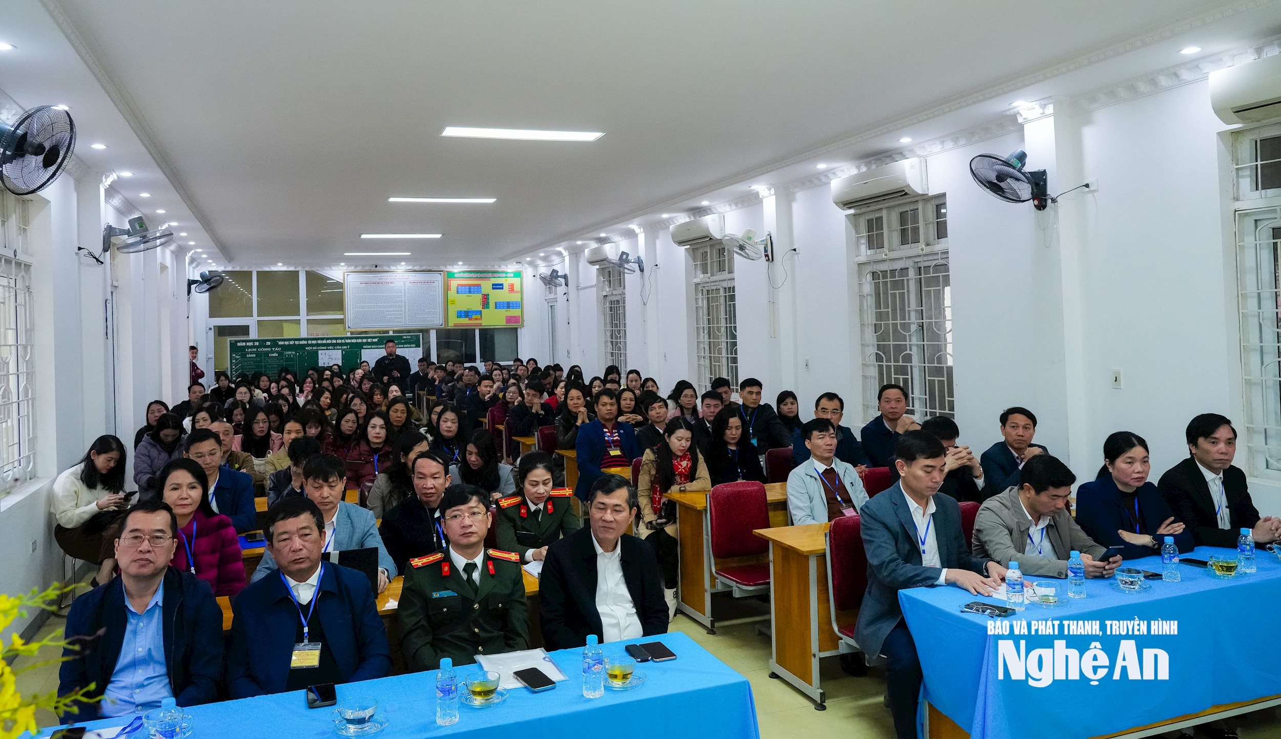 đại biểu chọn