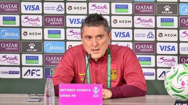 HLV U23 Trung Quốc thừa nhận thất bại toàn diện trước Nhật Bản.