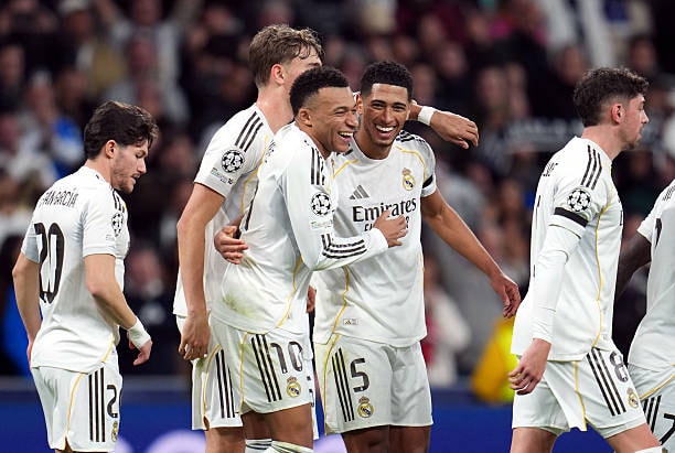 Kylian Mbappe thi đấu thăng hoa với cú đúp vào lưới Villarreal.