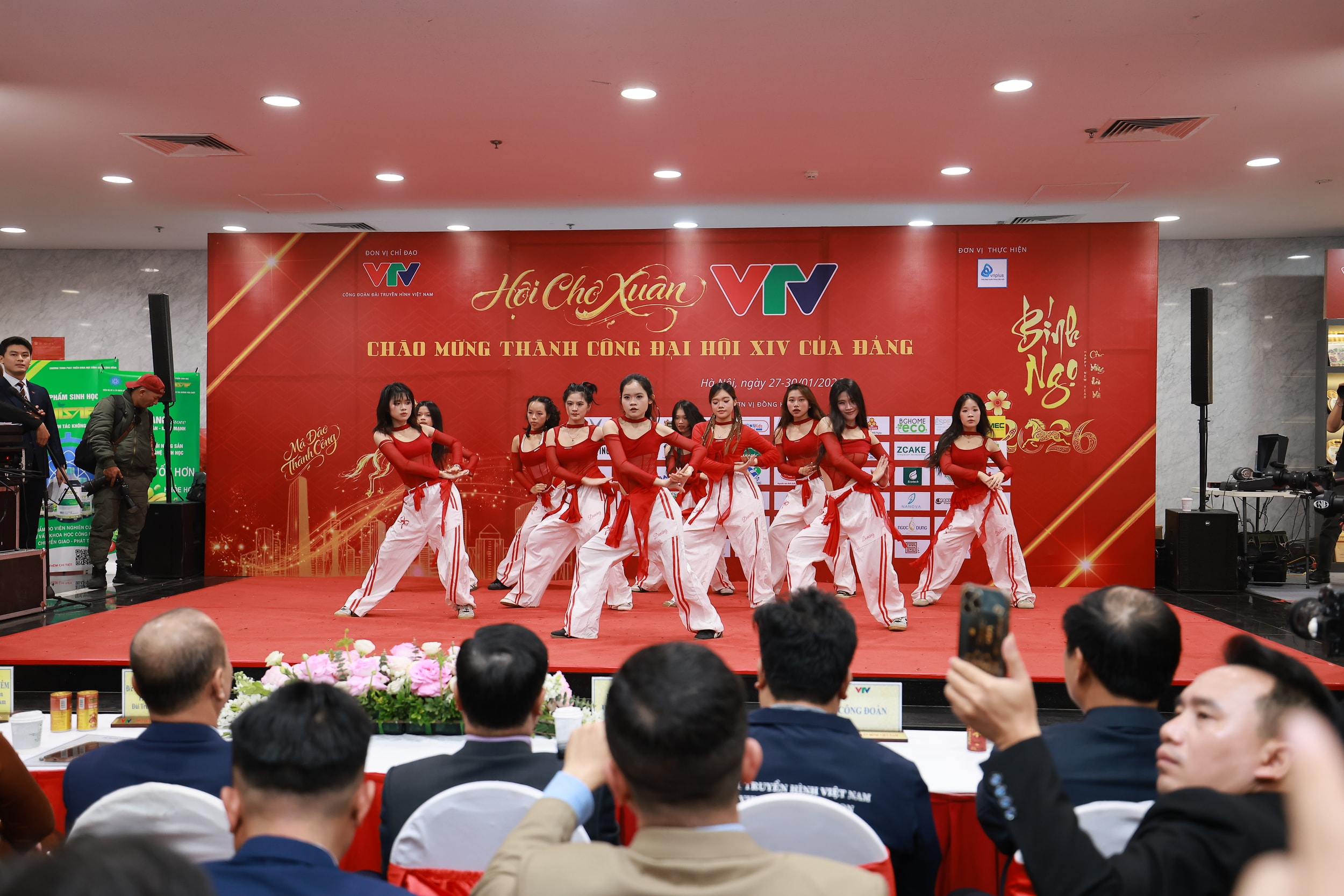 Các gian hàng tại hội chợ