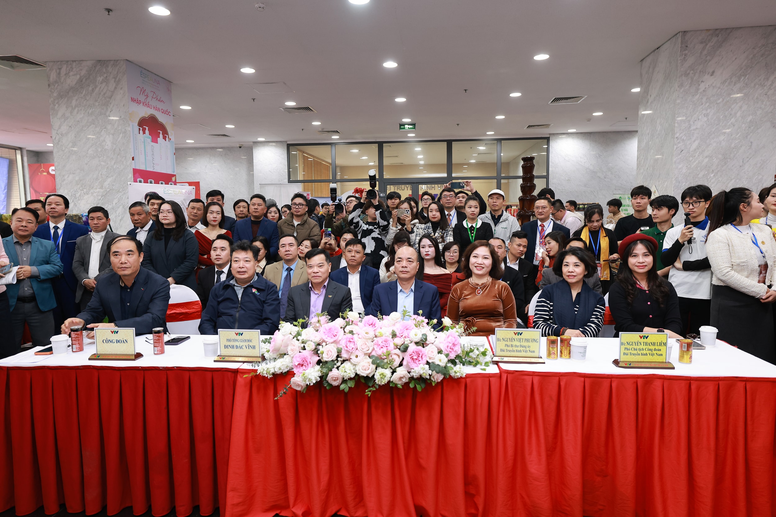 Lãnh đạo Đài THVN tham dự lễ khai mạc
