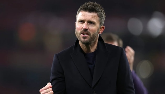 Carrick giúp Man United giành 2 chiến thắng ấn tượng trước Man City và Arsenal.