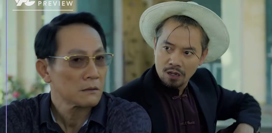 Ông Phi thể hiện quyết tâm chinh phục lại vợ cũ trong tập 27 Gia đình trái dấu.