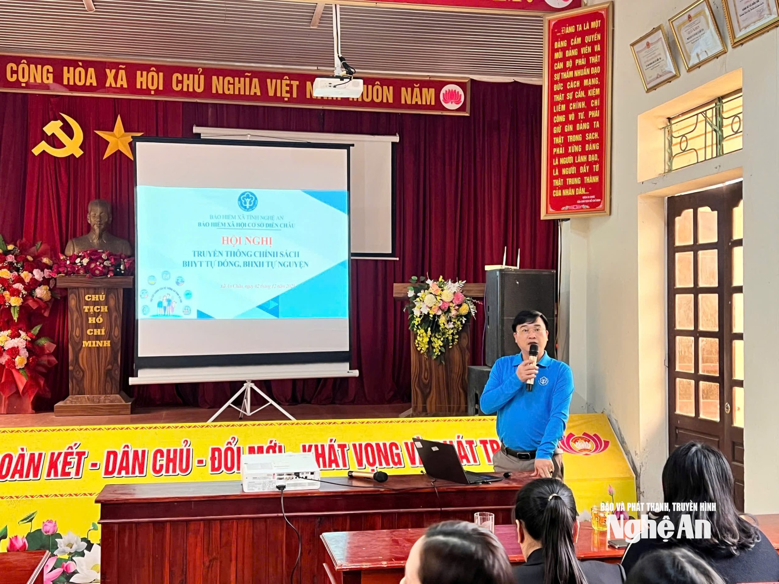 BHXH cơ sở Diễn Châu đẩy mạnh công tác tuyên truyền. Ảnh: CSCC