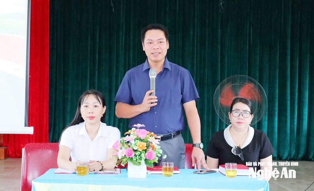 bna_lanh-dao-xa-hung-nguyen-nam-lay-y-kien-cac-ho-gia-dinh-ca-nhan-bi-anh-huong-do-tuyen-cao-toc-bac-nam-ve-vi-tri-du-kien-quy-hoach-khu-tai-dinh-cu.-54129759-1502379f327b1647c8c2b9bfd13c4fba.jpg