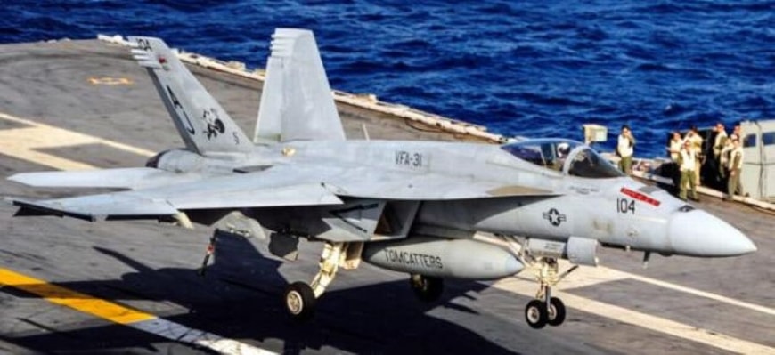 Chương trình F/A-XX của Hải quân Mỹ nhằm thay thế dòng F/A-18E/F Super Hornet.