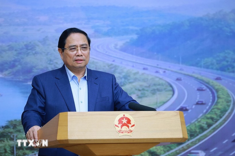 Thủ tướng Phạm Minh Chính chủ trì Phiên họp thứ 23 của Ban Chỉ đạo các công trình, dự án quan trọng quốc gia, trọng điểm ngành giao thông vận tải. (Ảnh: Dương Giang/TTXVN)