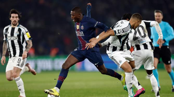 Newcastle United là đại diện duy nhất của giải Ngoại hạng Anh phải thi đấu tại vòng play-off knockout.