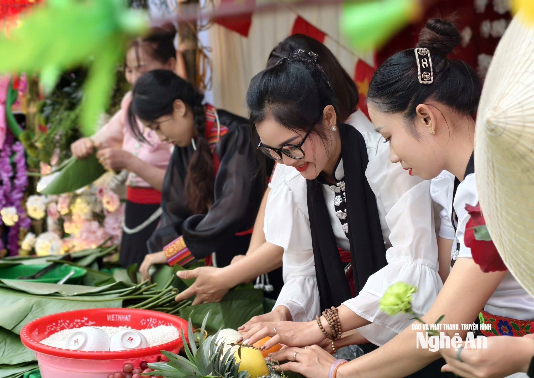 bà con vùng cao và những 
