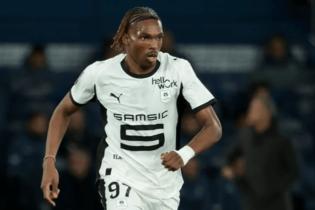 Liverpool quyết cạnh tranh Jeremy Jacquet với Chelsea.