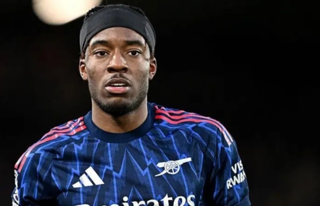 Madueke tỏa sáng rực rỡ trong màu áo Arsenal.