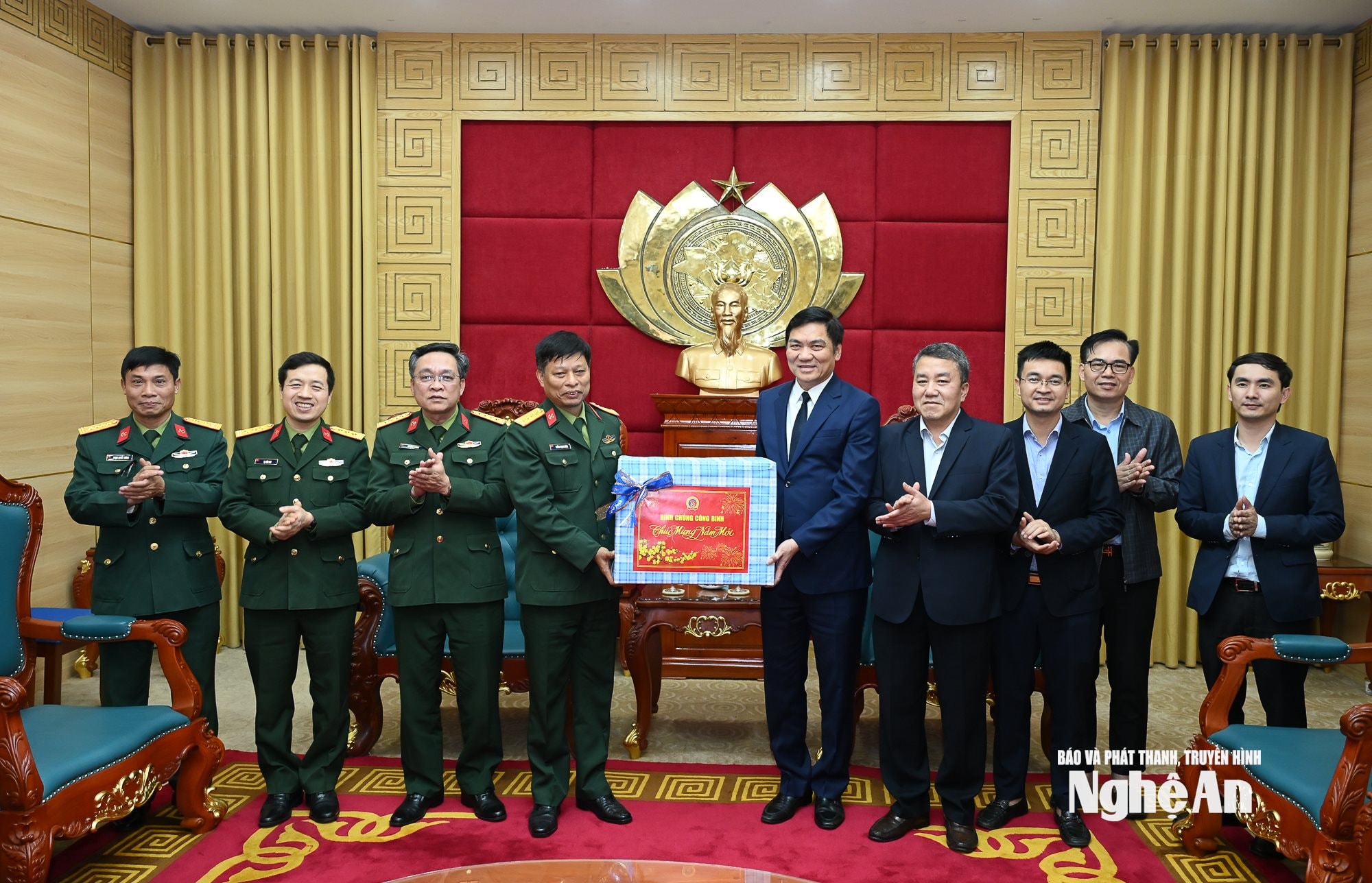 Binh chủng Công binh chúc tết-1