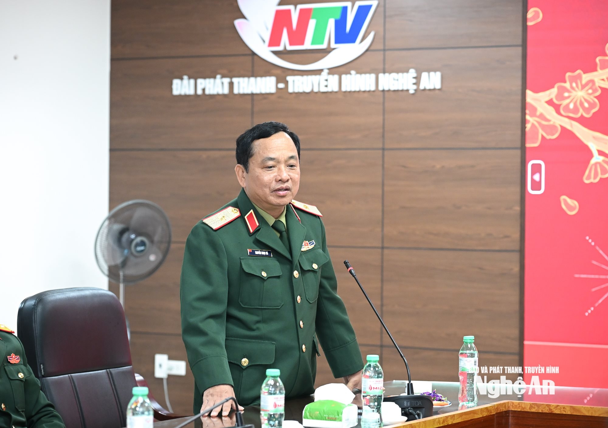 Quân khu 4 chúc Tết-4
