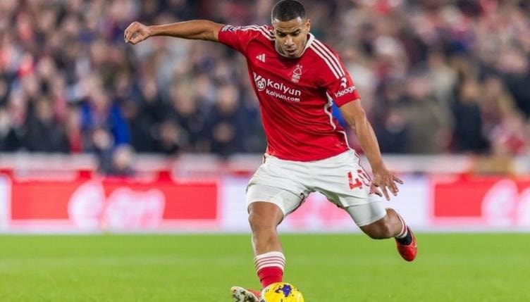 Trung vệ Murillo của Nottingham Forest đang là mục tiêu hàng đầu của Man Utd và Chelsea.