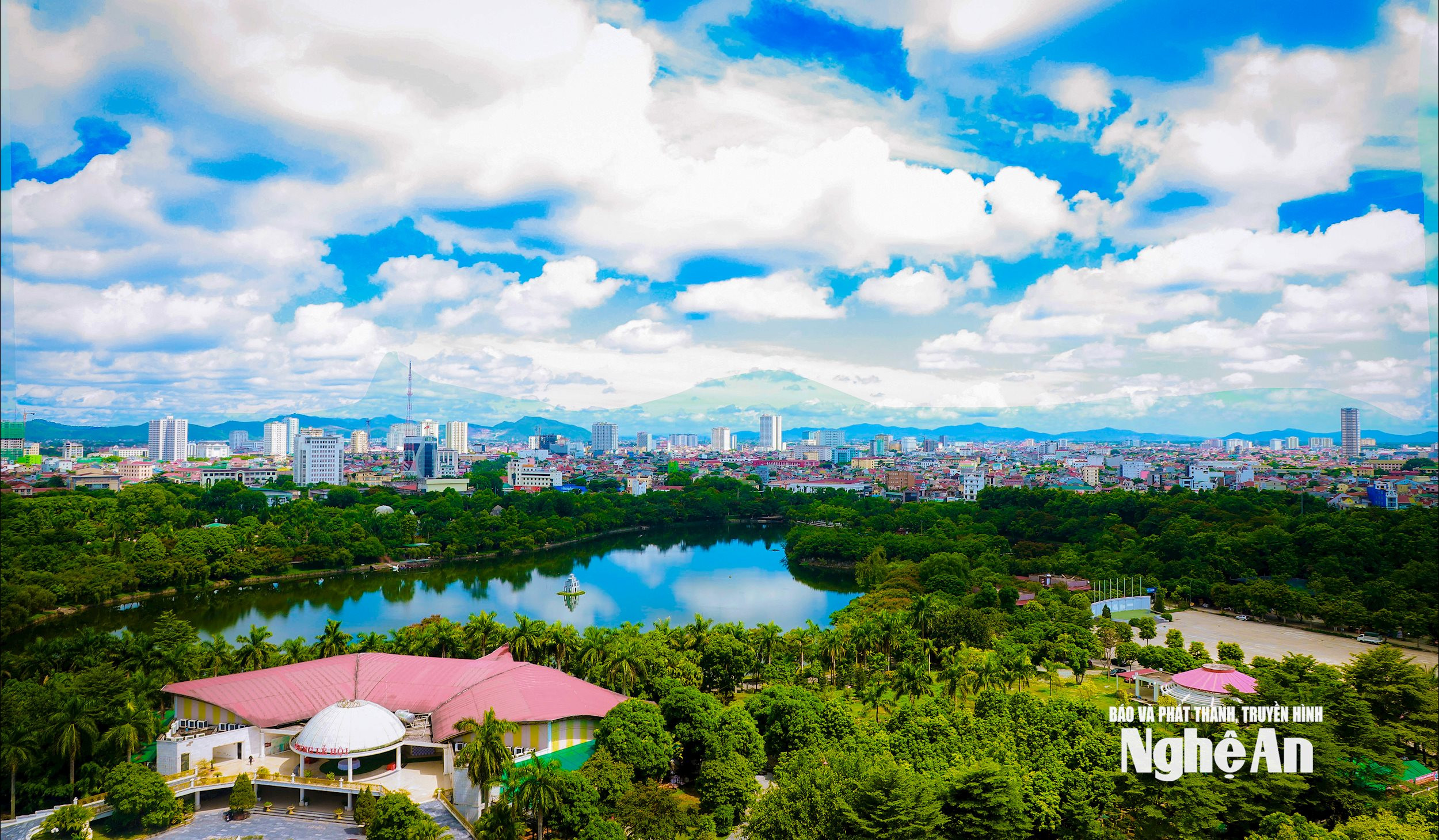  Một góc thành phố Vinh, Nghệ An. Ảnh Thành Duy