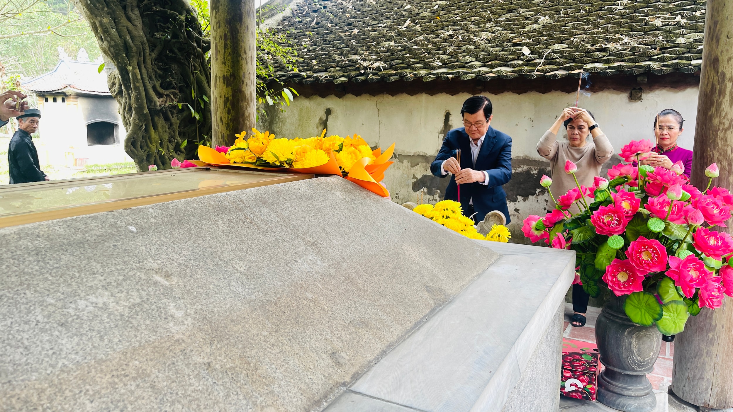  SANG DANG HUONGVUA MAI