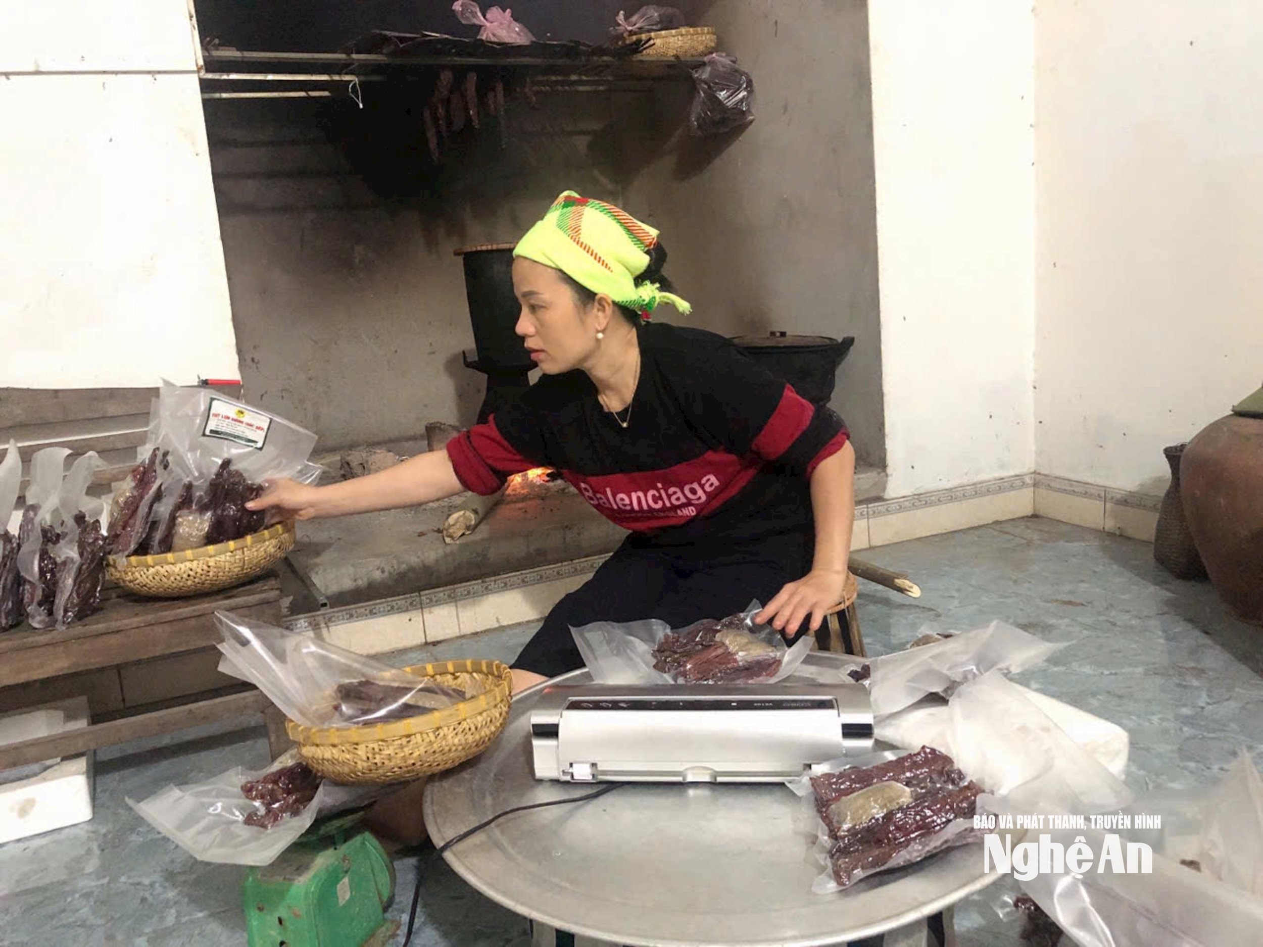 Thịt giàng được đóng gói, hút chân không cẩn thận. Ảnh TP