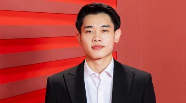 Tiền đạo Đình Bắc thu hút sự chú ý sau thành công cùng U23 Việt Nam.