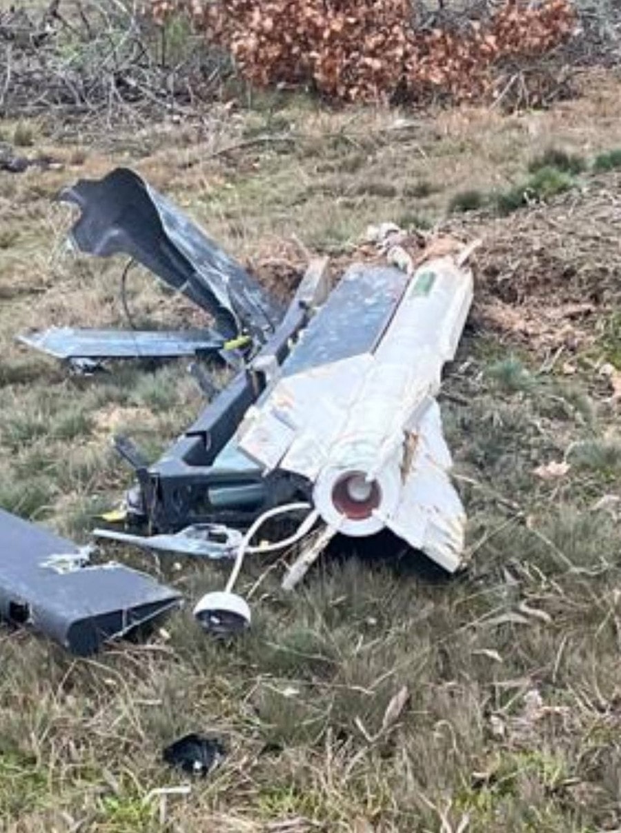 UAV Nga mang tên lửa R-60 để bắn hạ trực thăng Ukraine - Ảnh 2.