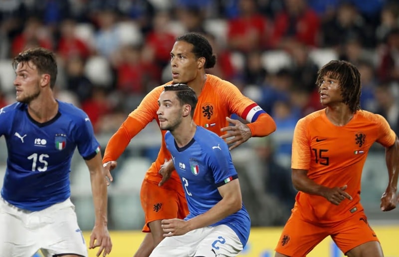 Mattia De Sciglio trong màu áo đội tuyển Ý