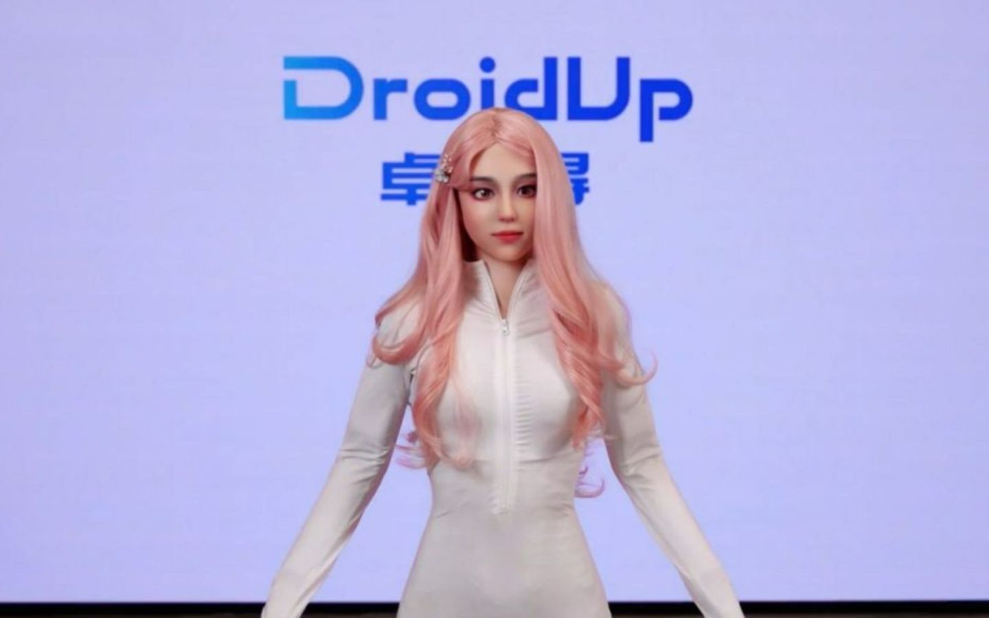 Robot Moya: Bước đột phá với diện mạo và thân nhiệt giống hệt con người từ DroidUp