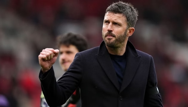 HLV Michael Carrick đang xây dựng niềm tin tại Manchester United