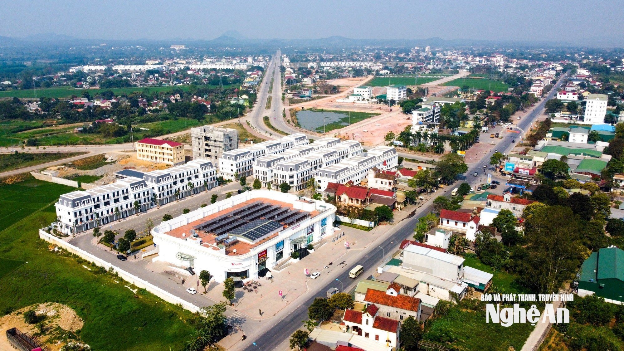Khu vực đô thị phường Thái Hòa đang vươn lên kết nối trở thành trung tâm vùng Tây Bắc Nghệ An. Ảnh tư liệu Thành Cường