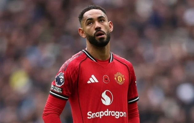 Tiền đạo Matheus Cunha của Manchester United thất vọng sau pha bóng hỏng