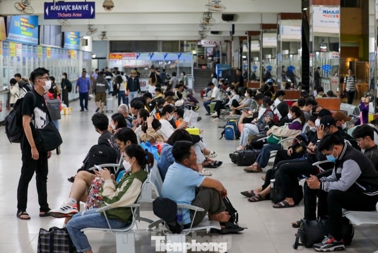 Chuyến bay được coi là chậm nếu khởi hành muộn hơn 15 phút so với lịch trình.
