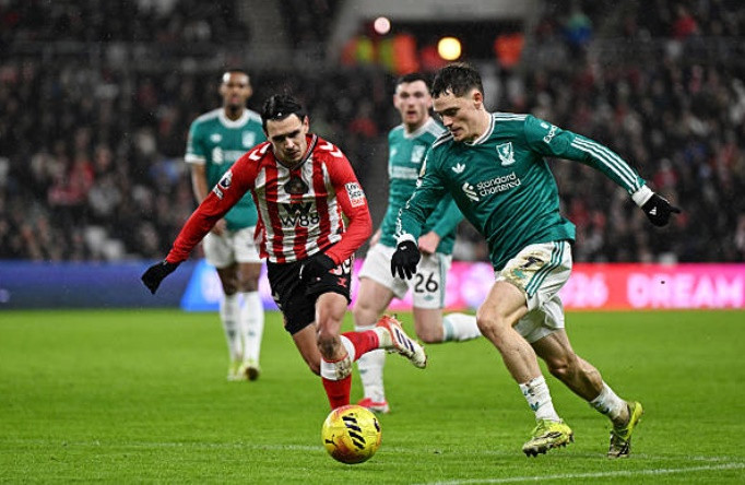 Florian Wirtz thi đấu năng nổ trong vai trò kiến thiết lối chơi cho Liverpool.