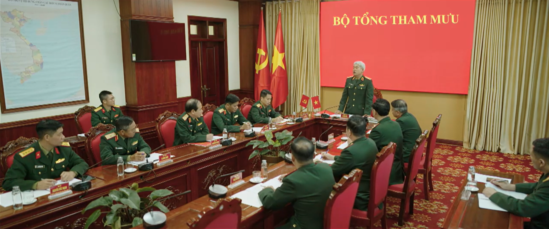 Thượng tướng Hà Đình Quân quán triệt công tác huấn luyện dân quân tự vệ tại cơ sở.