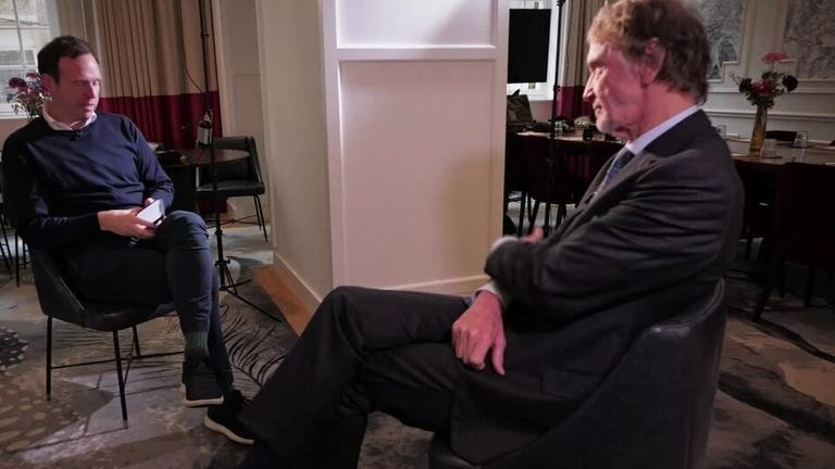 Sir Jim Ratcliffe cố gắng giải thích về bối cảnh phát ngôn của mình.