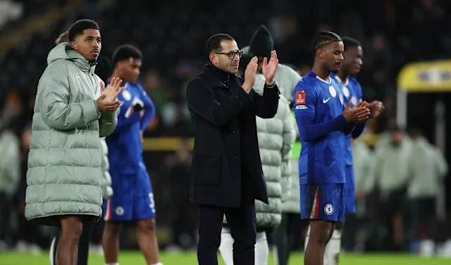 HLV Liam Rosenior giúp Chelsea giành chiến thắng đậm đà trước đội bóng cũ Hull City.