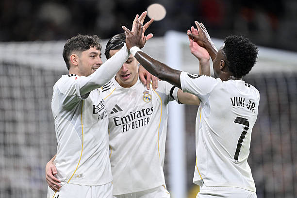 Tập tập thể Real Madrid đã sẵn sàng tái ngộ Benfica.