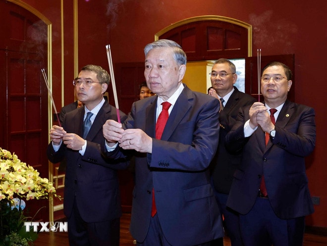 ttxvn-1602-tong-bi-thu-dang-huong-hoang-thanh-thang-long-2.jpg