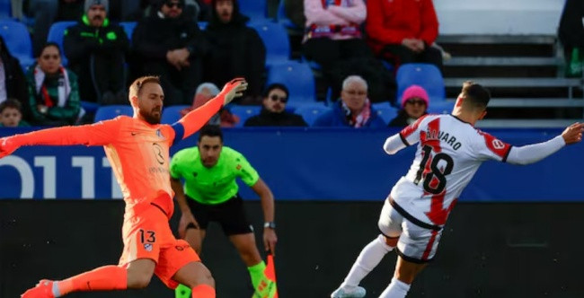 Atletico Madrid nhận thất bại tủi hổ.