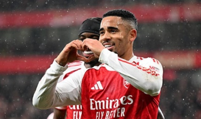 Gabriel Jesus ấn định tỷ số trận đấu