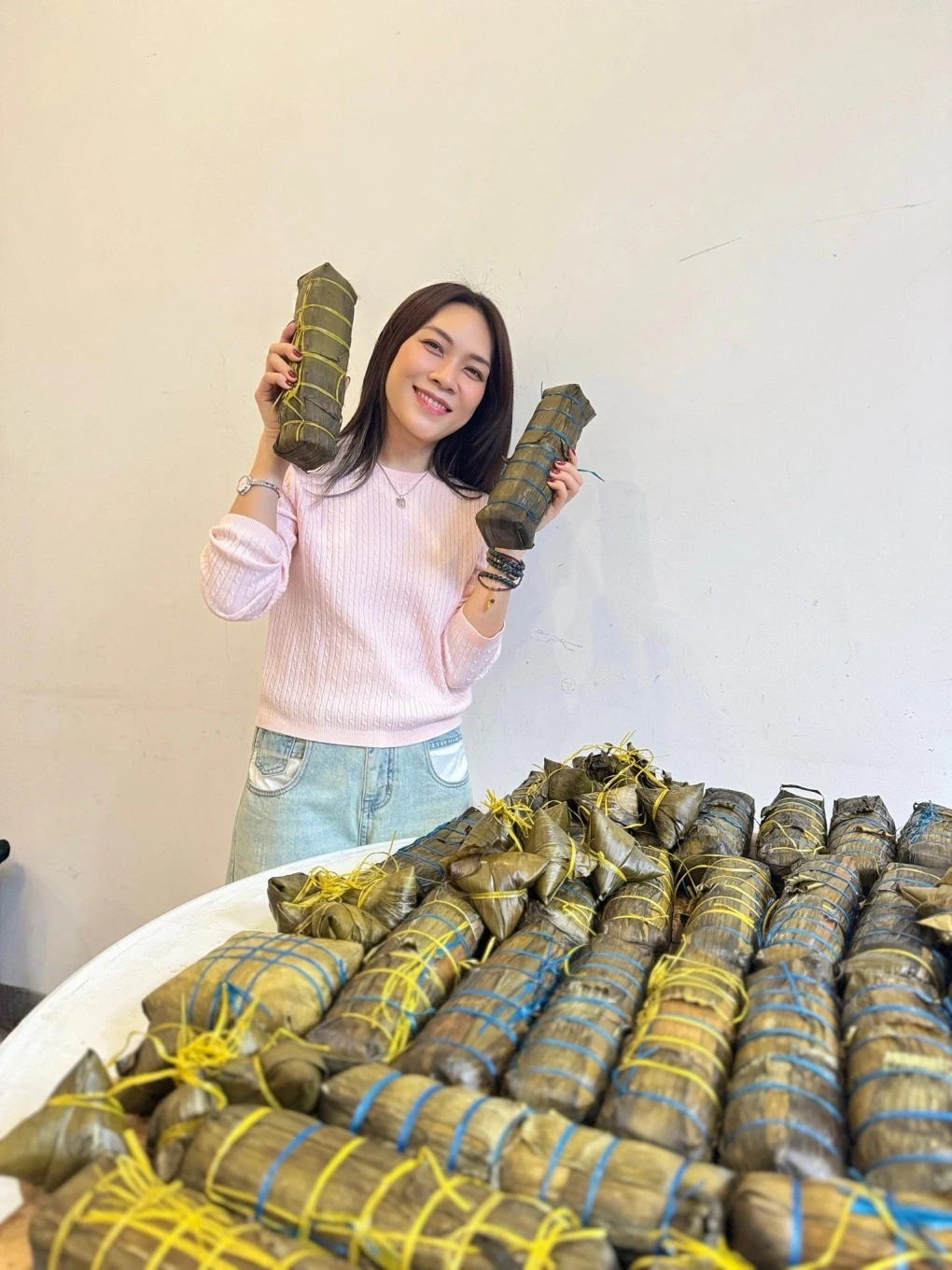 Sau Tết Bính Ngọ, Mỹ Tâm tập trung cho việc ra mắt phim Tài do cô làm nhà sản xuất.