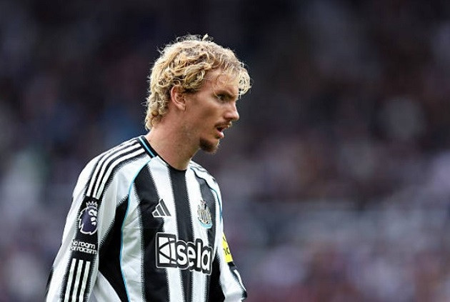 Sự thay đổi nhân sự của Newcastle United sau kỳ chuyển nhượng