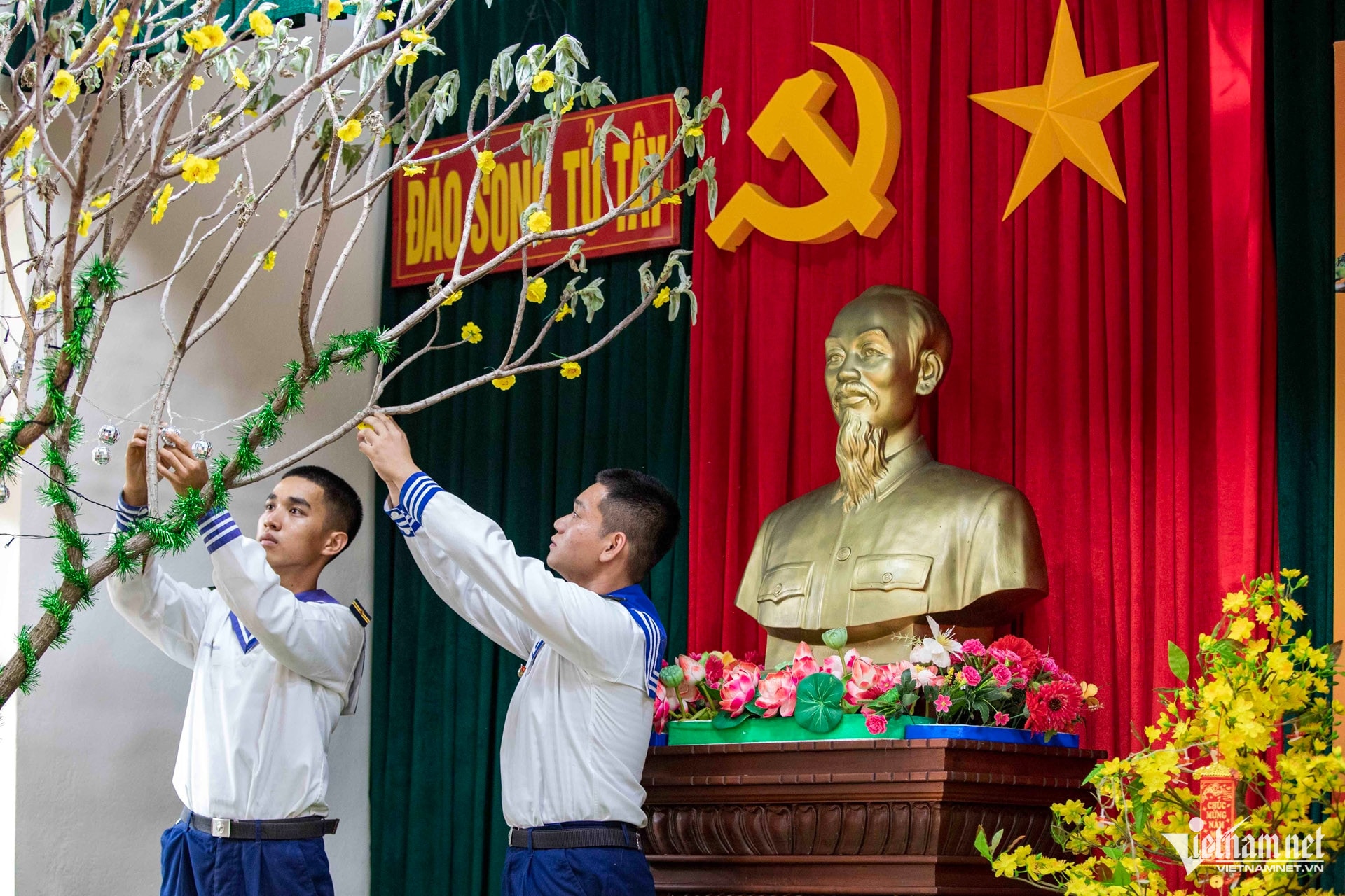 https://static-images.vnncdn.net/vps_images_publish/000001/000003/2026/2/16/w-truong-sa-4-1616.jpg