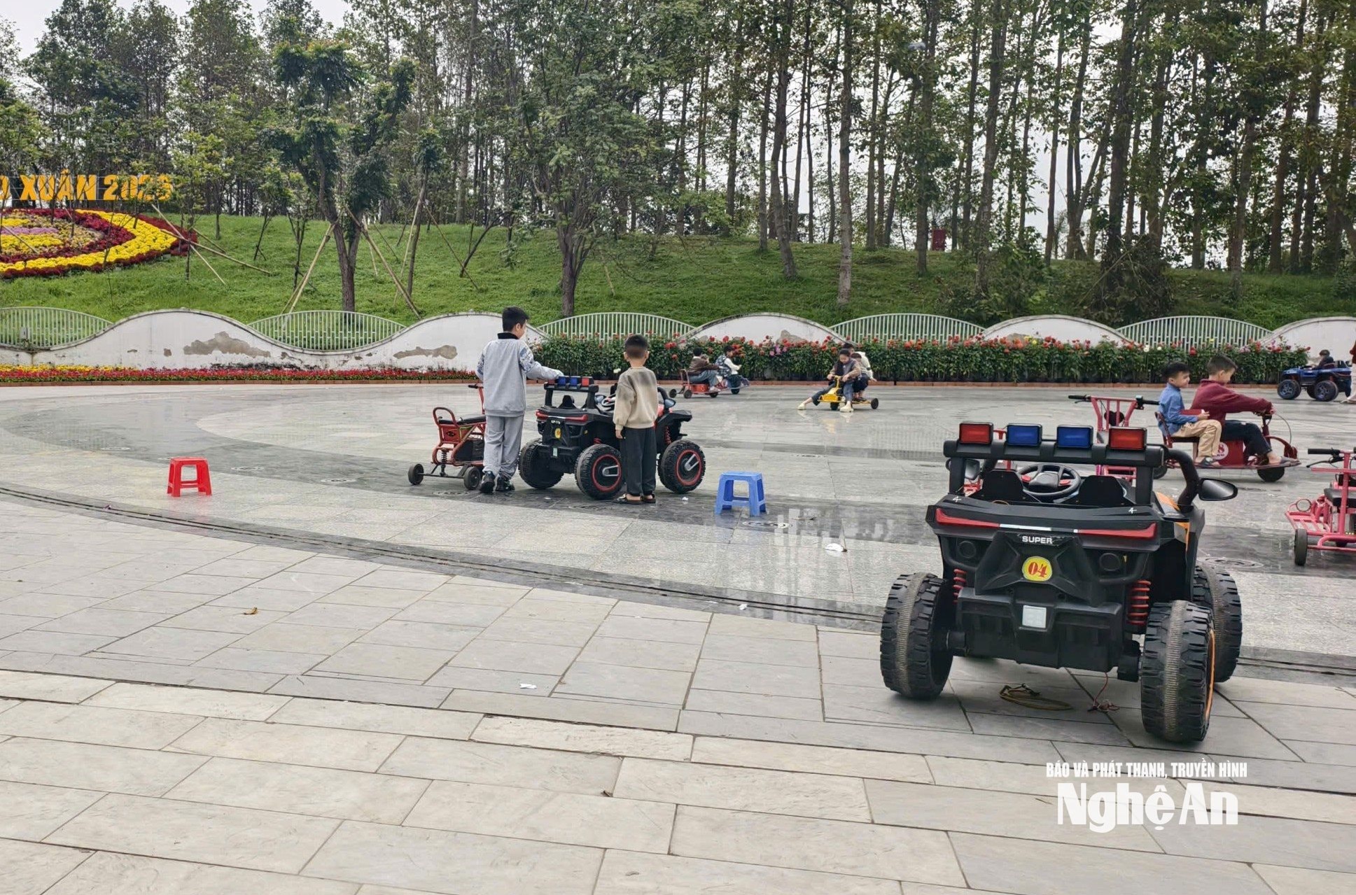 xe điện phố hoa. Ảnh Diệp Thanh1