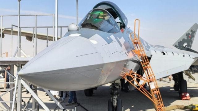 Cận cảnh chi tiết kỹ thuật của Su-57E