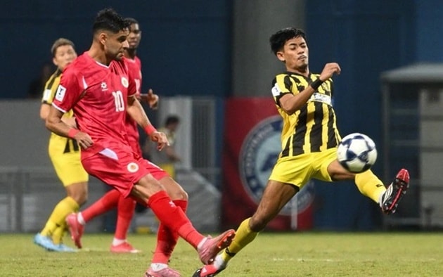 Leo Artur đối mặt nguy cơ bị treo giò.