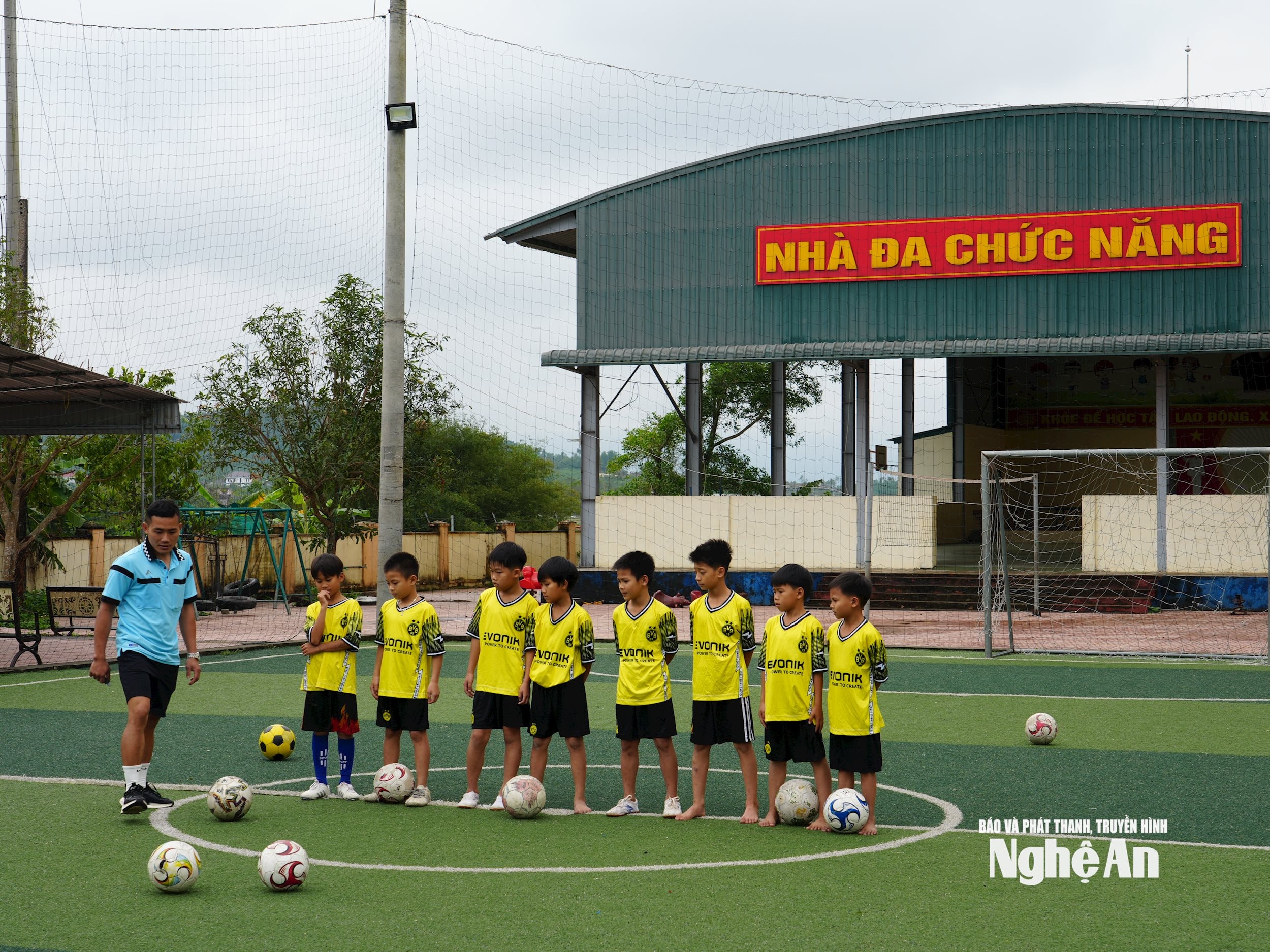 Trường Tiểu học Nghi Văn được đầu tư đồng bộ. Ảnh - Mỹ Hà
