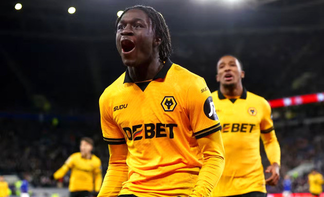 Sao mai 18 tuổi là mục tiêu chuyển nhượng hàng đầu Sự cạnh tranh gay gắt giữa MU và Liverpool cho chữ ký của Mateus Mane.