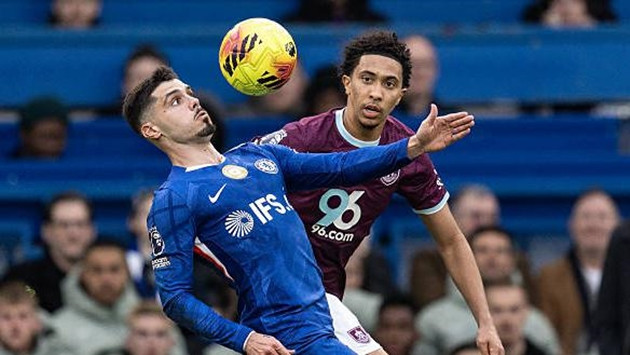 Pedro Neto khẳng định vị thế ngôi sao hàng đầu tại Stamford Bridge