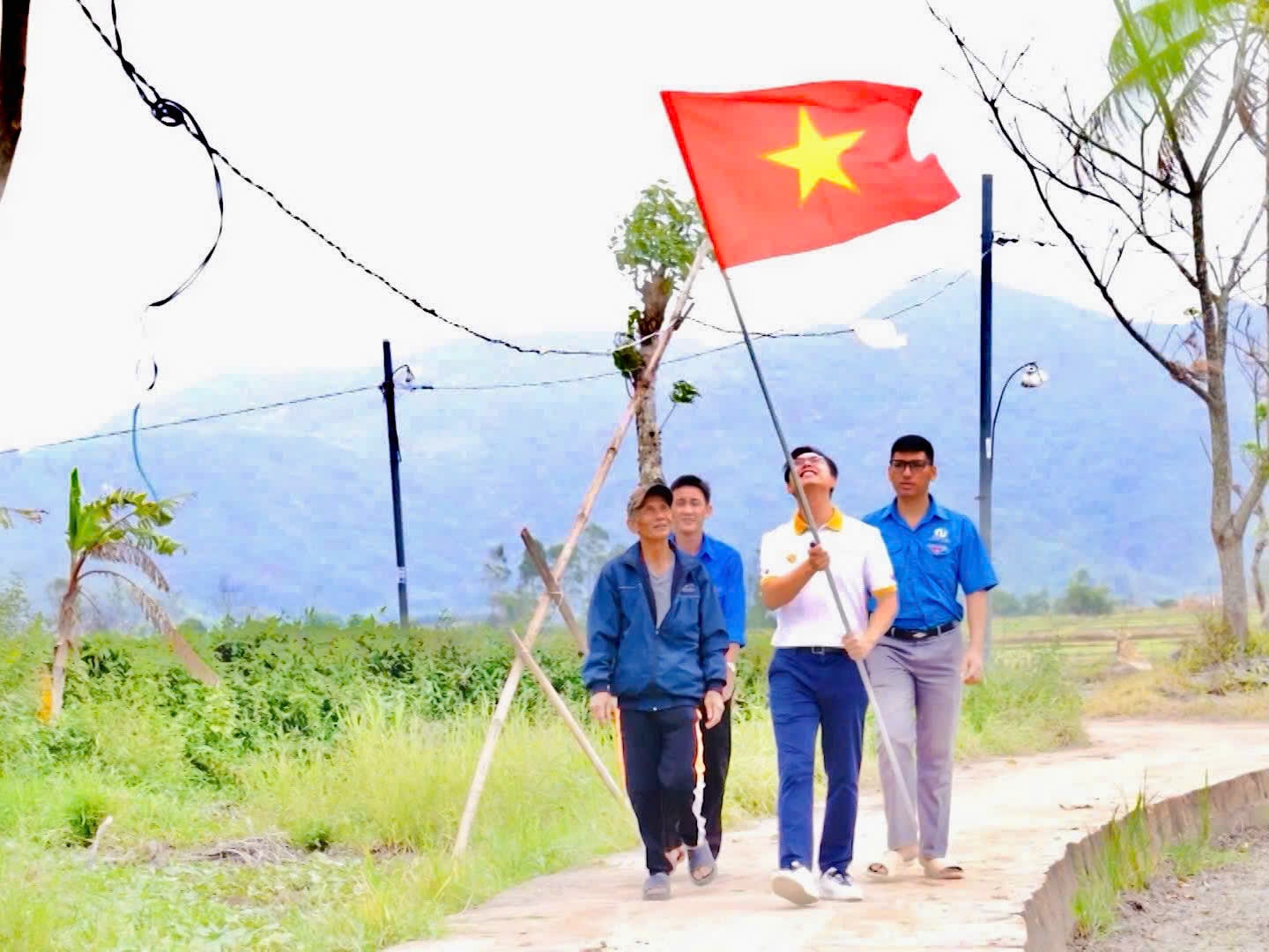 Chuyến xe tử tế tháng 2 gieo mầm hy vọng trên những mái nhà hồi sinh ở Đắk Lắk - Ảnh 1.