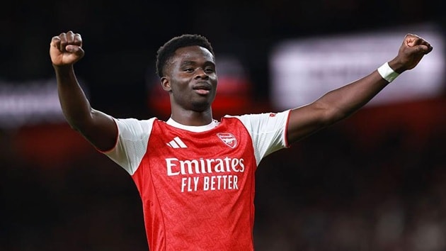 Sự kết hợp tiềm năng giữa Rafael Leao và các ngôi sao hiện tại của Arsenal như Bukayo Saka.